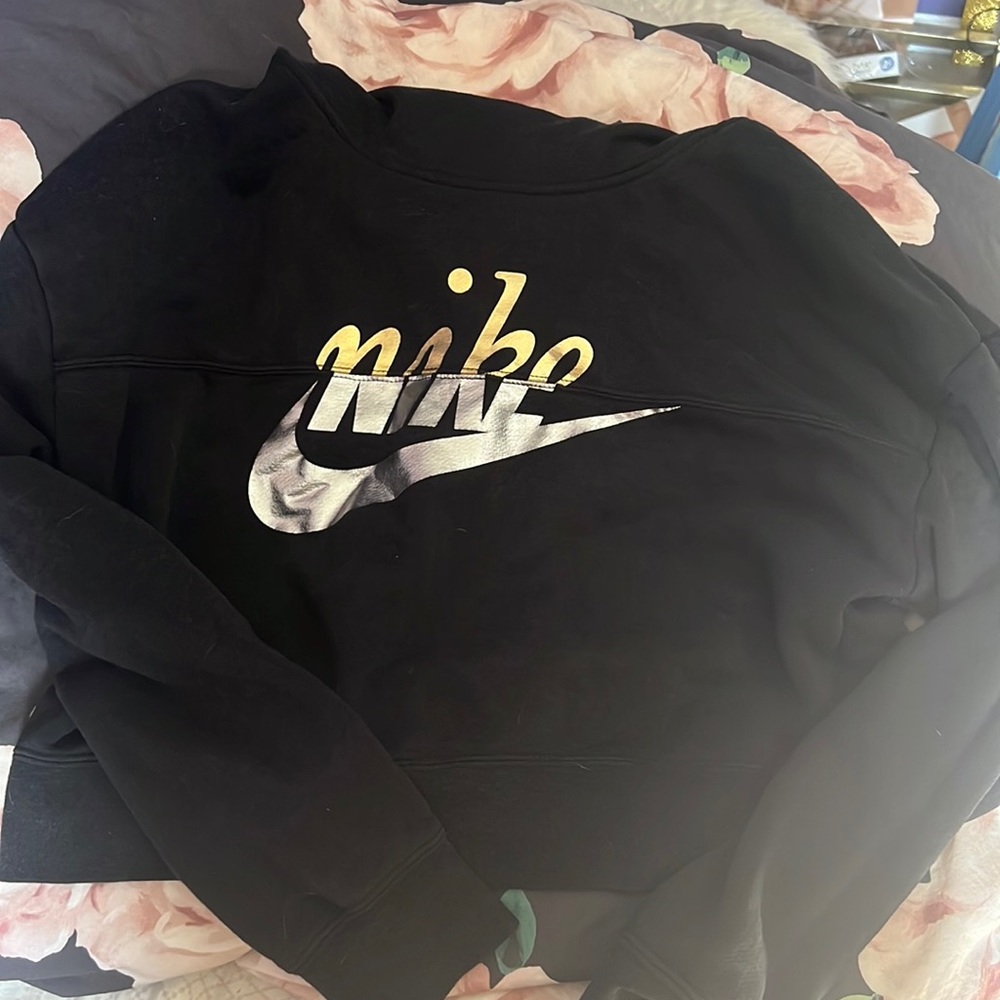 Perfect condition cropped Nike hoodie
